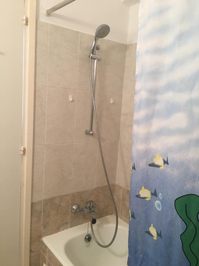 By The Sea Apartment Paphos Bagian luar foto